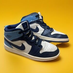 Nike Jordan 1 Retro OG High Obsidian Blue Sneakers 555088-140 GS Sz 2.5 Youth